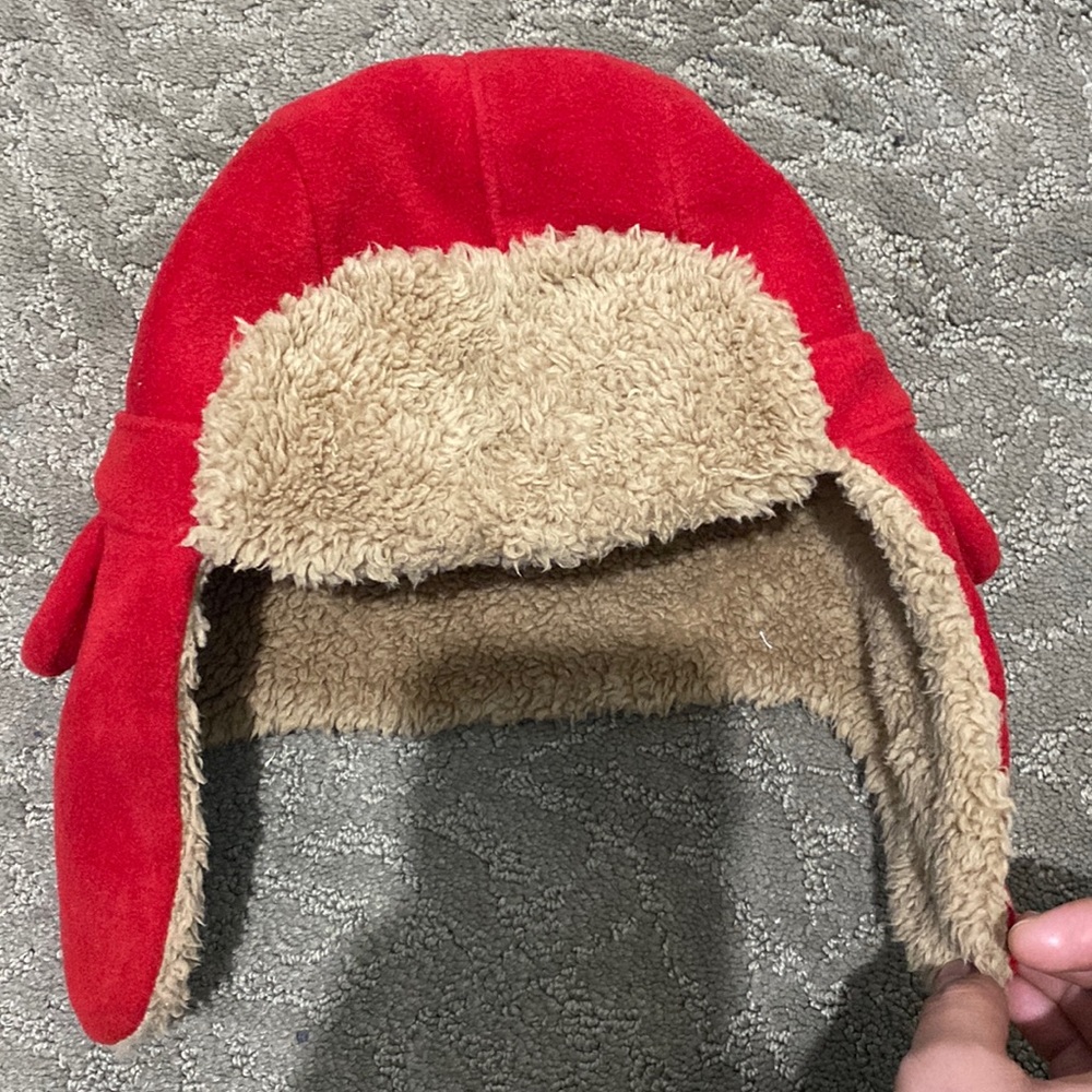 Gap boys hat read size S/M